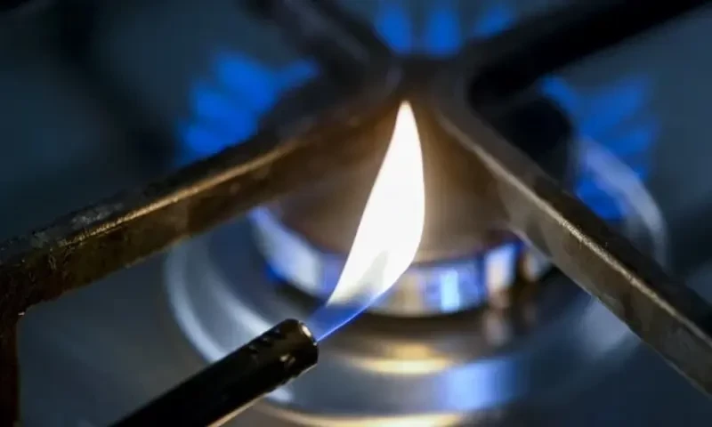Karachi to face short supply of gas for next 24 hours