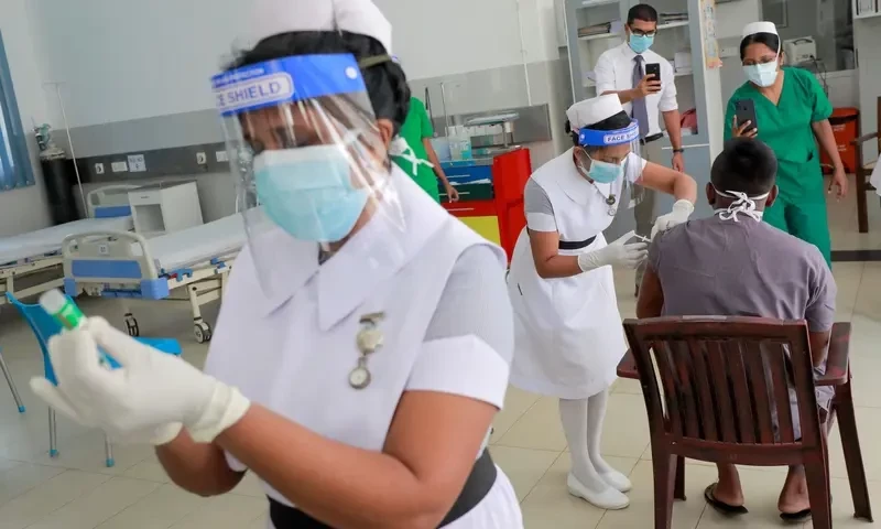 Saudi Arabia starts campaign to hire nurses