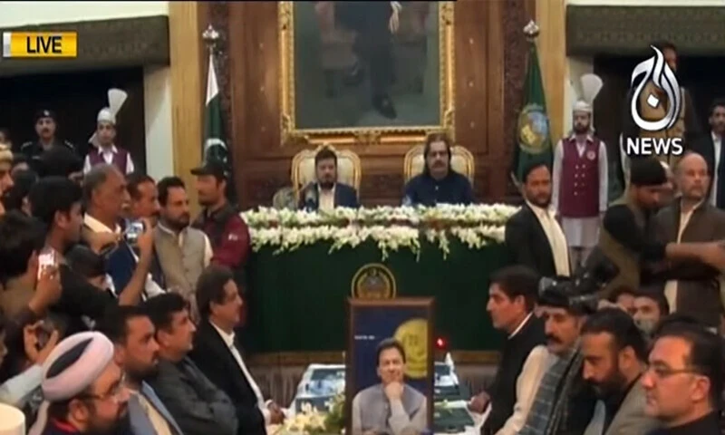 Khyber Pakhtunkhwa&rsquo;s 15-member cabinet takes oath