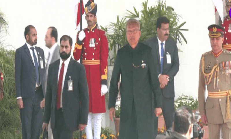 President Alvi given farewell guard of honour