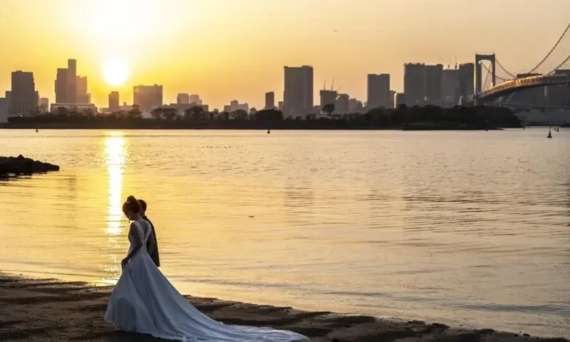 Japan couples file suit seeking separate surnames