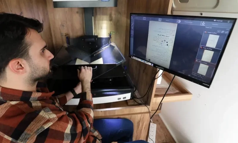&lsquo;Sacred job&rsquo;: Iraq Kurds digitise books to save threatened culture