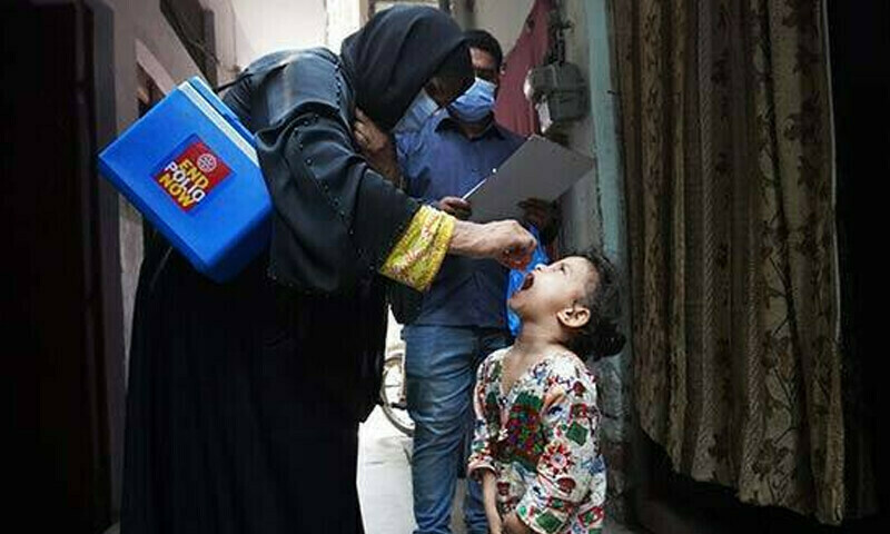 Govt decides to cancel NICs of parents who refuse polio drops