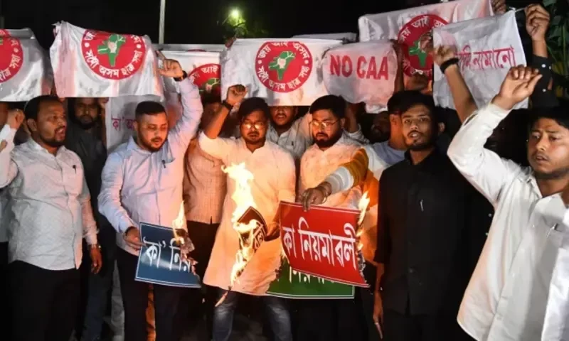 Protests erupt in India against alleged anti-Muslim citizenship law