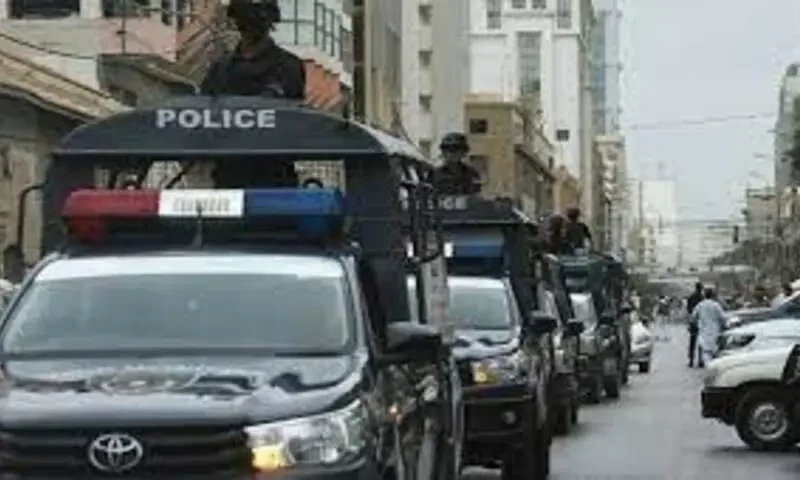 Female suspect breaks her leg in daring escape bid