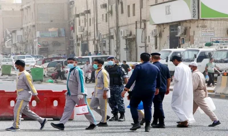 Kuwait announces three-month amnesty for violators of residency laws