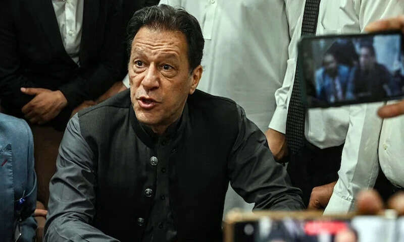 KP CM Gandapur should have avoided photo op with PM Shehbaz, says Imran Khan
