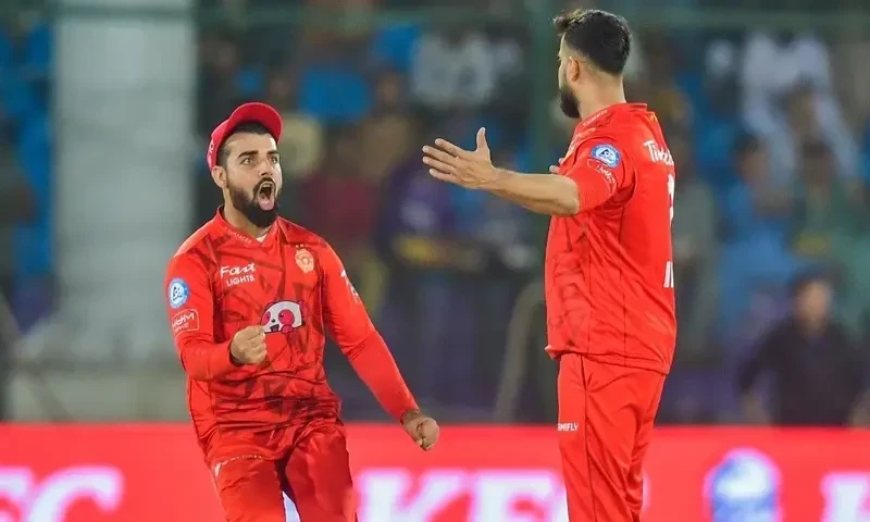 Islamabad United beat Multan Sultans to win third PSL title