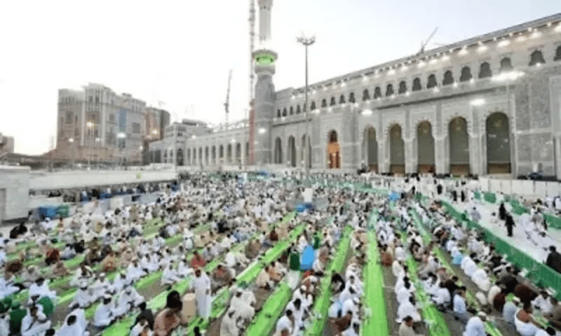 Car runs over iftari in Makkah, 1 killed