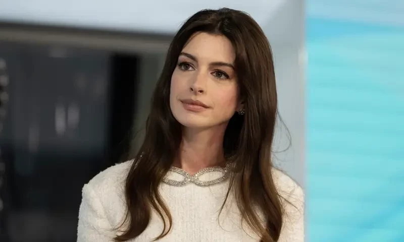 Anne Hathaway confirms miscarriage while portraying a pregnant woman