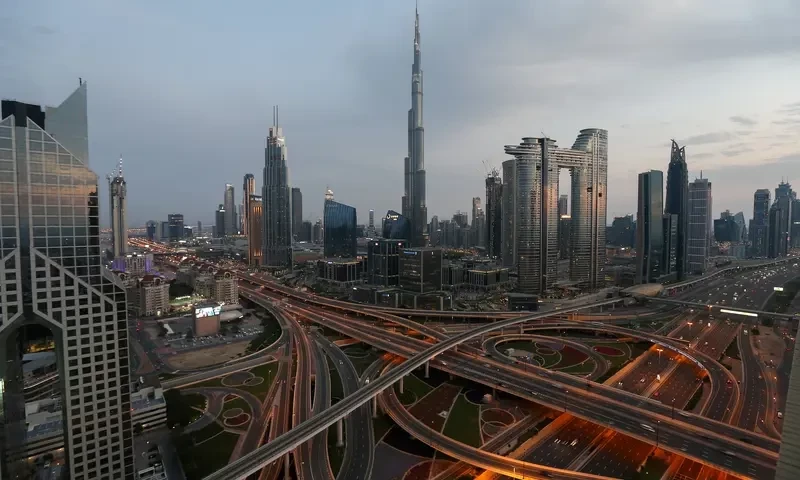 UAE mulls 10-year golden visas for businesses
