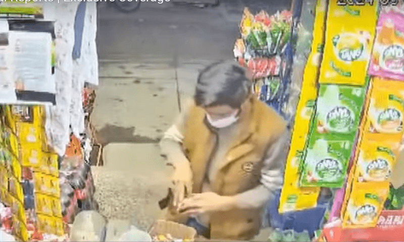 Rawalpindi shopkeeper shoots robber to death