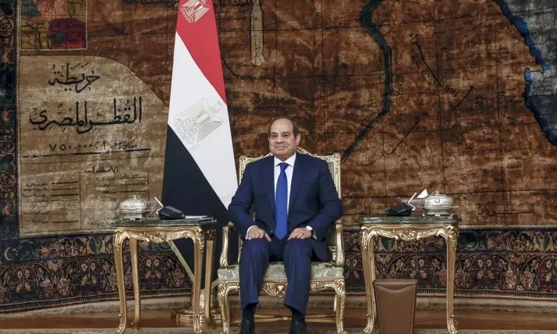 Egypt&rsquo;s Sisi begins third term pledging more investment, social spending