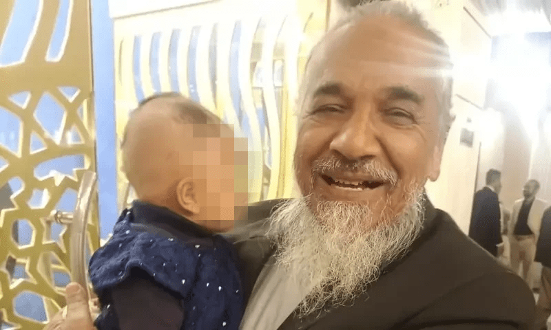 Dacoits shoot down 70-year-old in Karachi