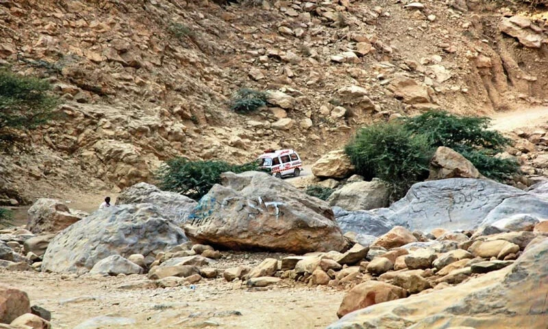17 killed as truck carrying pilgrims falls into ravine in Balochistan&rsquo;s Hub