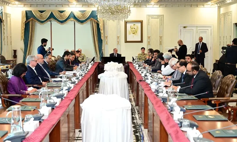 PM Shehbaz banks on using renewable energy to reduce oil import bill