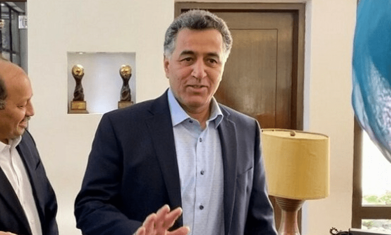 Faizabad sit-in commission clears Faiz Hameed of any wrongdoing