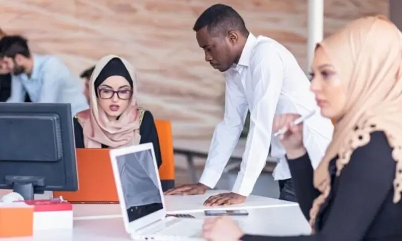 UAE allows dependent visa holders to work