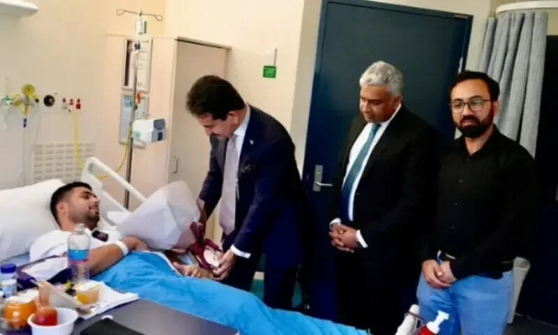 Australia mulls citizenship for Pakistani man who tried to stop Sydney attack