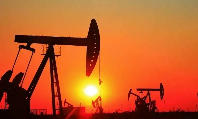 Oil slips despite reported Israeli attack on Iran