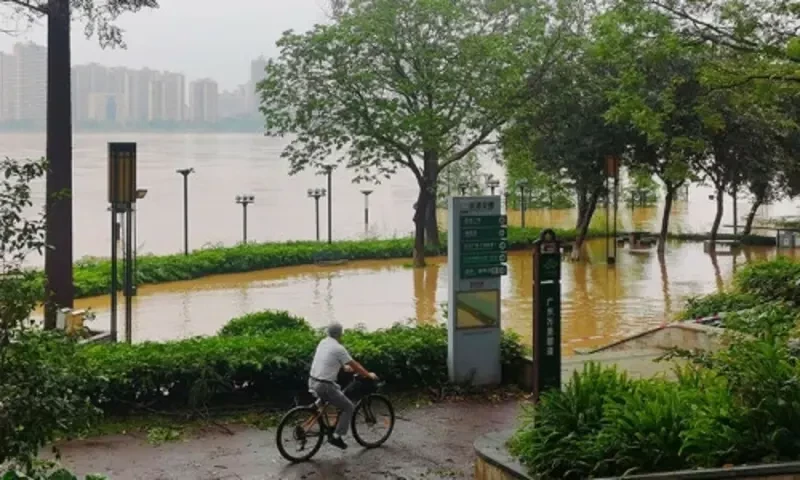 Massive river flooding expected in China&rsquo;s Guangdong, threatening millions
