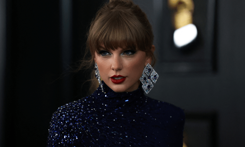 Taylor Swift fans descend on London pub name-checked on album