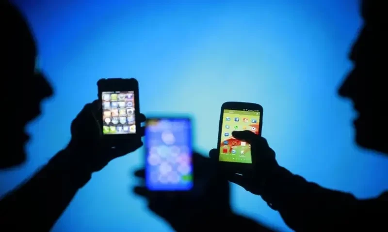 PTA partially suspends mobile services in Karachi during Iranian president&rsquo;s visit