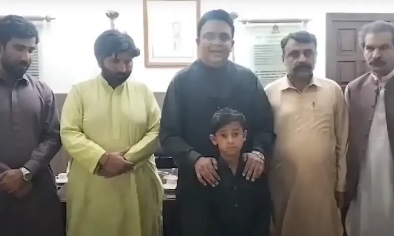 Balochistan&rsquo;s underprivileged young singer wins govt support