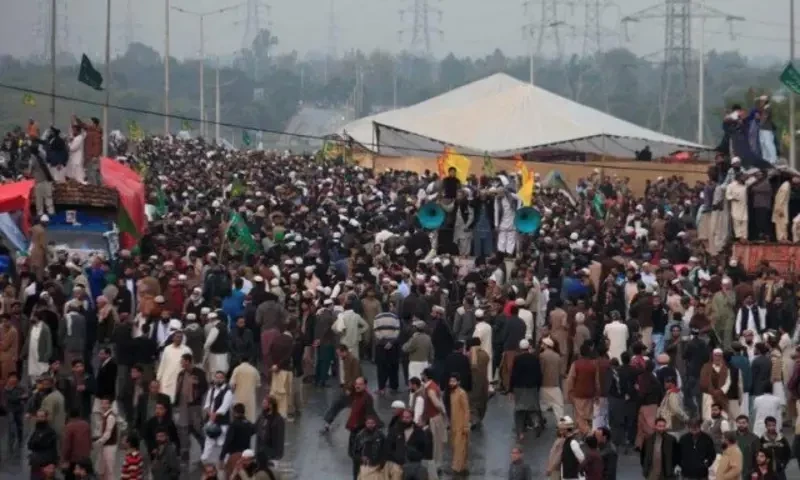 Three-member SC bench to hear Faizabad sit-in case on May 6