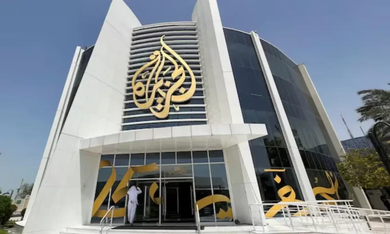 Israeli police raid Al Jazeera after shutdown order