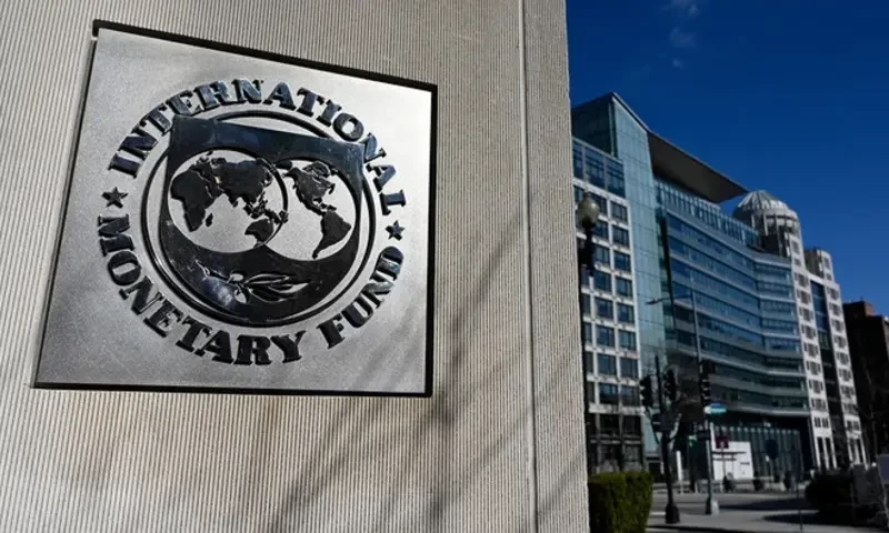 IMF asks Pakistan to impose Rs1.3tr of taxes in budget: report
