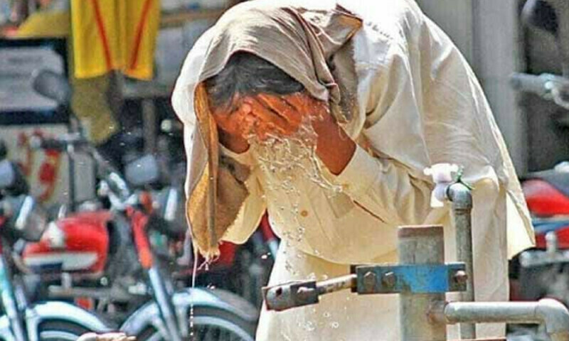 Karachi experiencing another spell of hot, humid weather