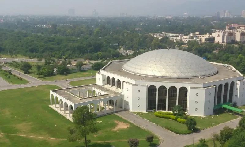 Govt to pay tribute to martyrs on May 9 as COAS likely to attend ceremony