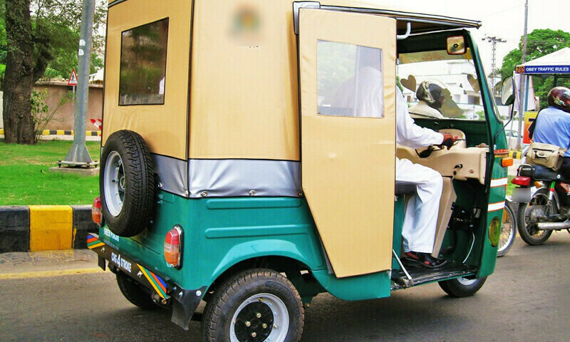 KP bans import of rickshaws from Punjab