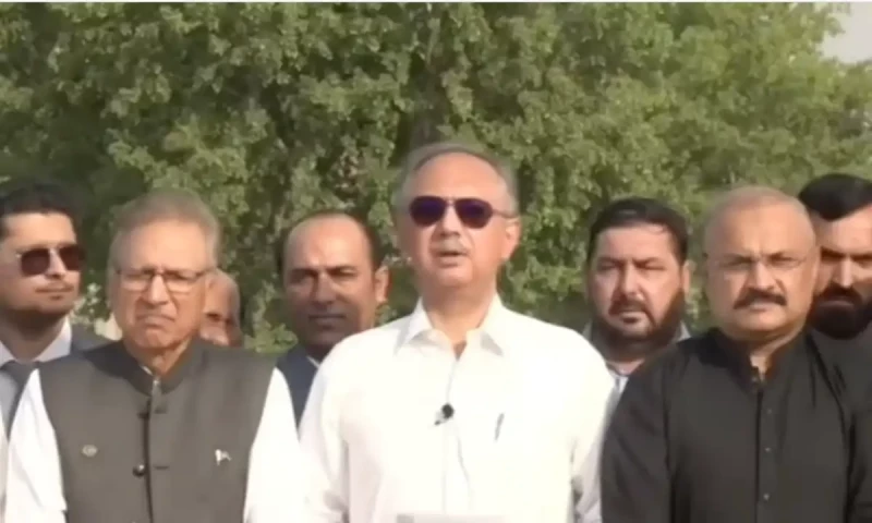Imran Khan tasks Arif Alvi to facilitate dialogue amid low show on May 9 anniversary
