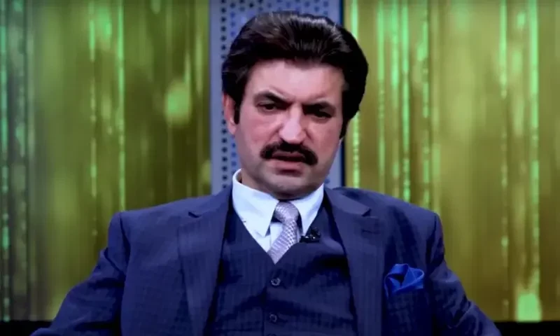 At fan&rsquo;s request, PTI&rsquo;s Sher Afzal Marwat will quit smoking in 15 days