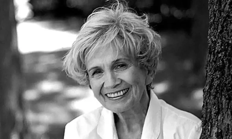 Canadian Nobel Prize-winning author Alice Munro dead at 92