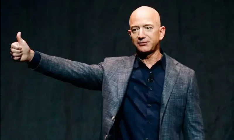 Jeff Bezos&rsquo;s Blue Origin plans to send six individuals to space