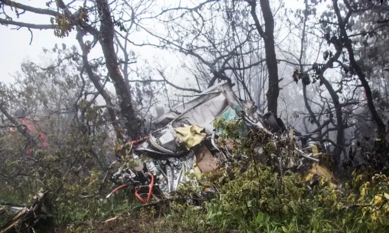 Helicopter carrying Iranian president did not emit a signal, initial investigation says