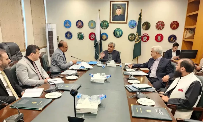 Naqvi directs NADRA to make national registration policy