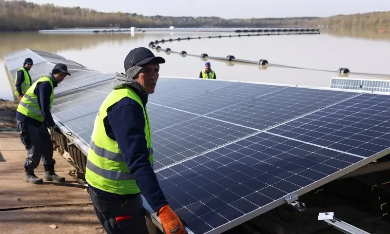 Germany&rsquo;s solar boom leads to negative energy prices