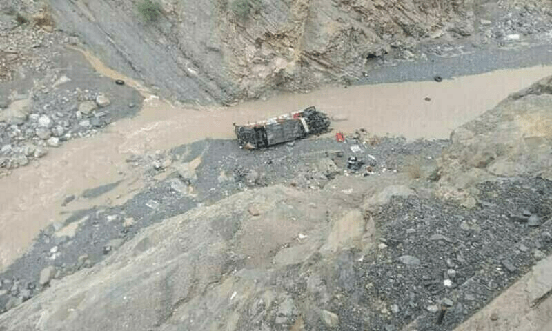 At least 28 killed as bus plunges into ravine in Balochistan