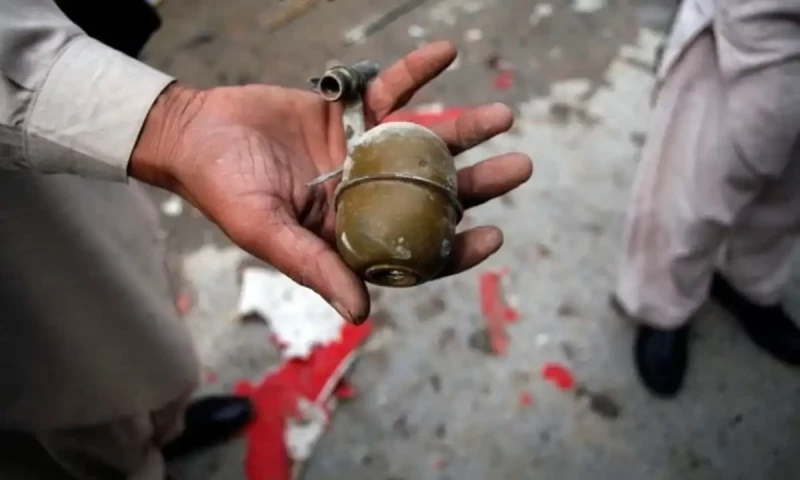 Larkana: Grenade attack outside SSP City Office