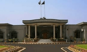 PTI leaders flay Khawar Maneka&rsquo;s for &lsquo;obscene&rsquo; remarks against party founder