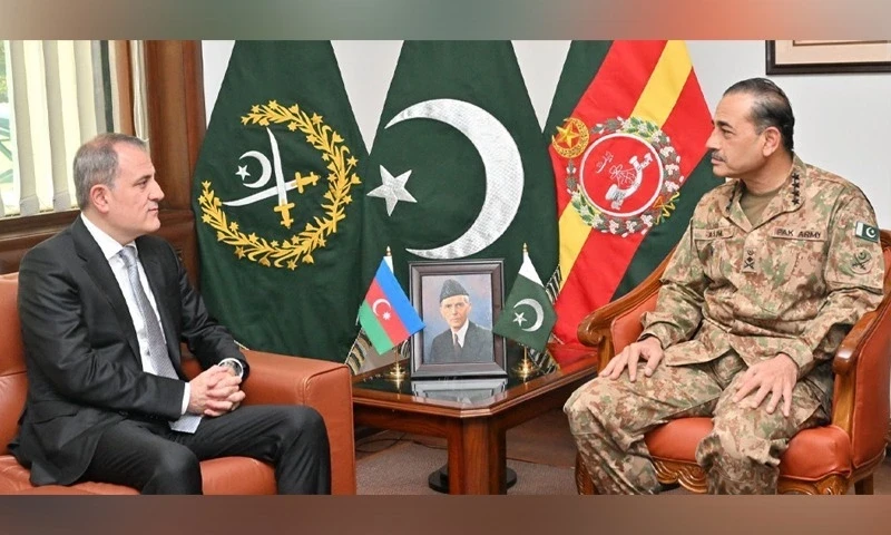 In meeting with COAS Munir, Azeri FM highlights Pakistan&rsquo;s role in regional stability