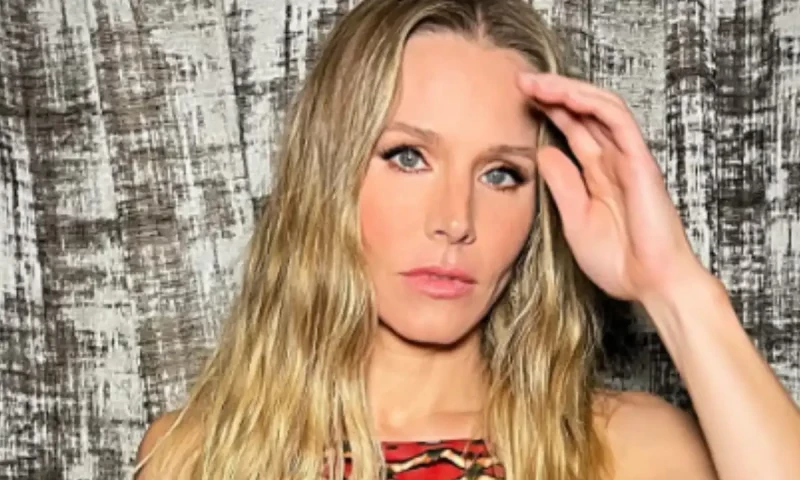 Kristen Bell hesitates about daughters pursuing her career