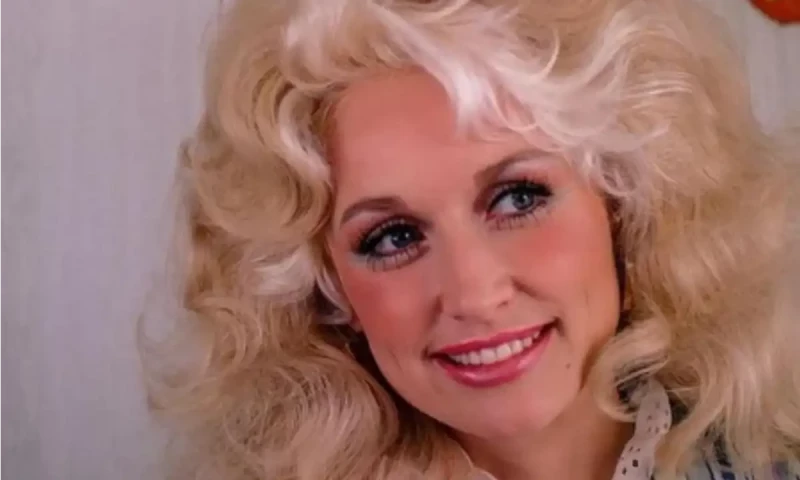 Dolly Parton praises Beyonc&eacute;&rsquo;s reinvents primitive version of &ldquo;Jolene&rdquo;