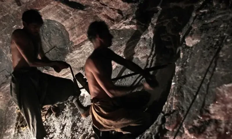 Quetta coal mine gas leak kills 11