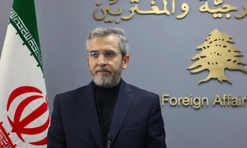 Iran&rsquo;s top diplomat confirms talks with US