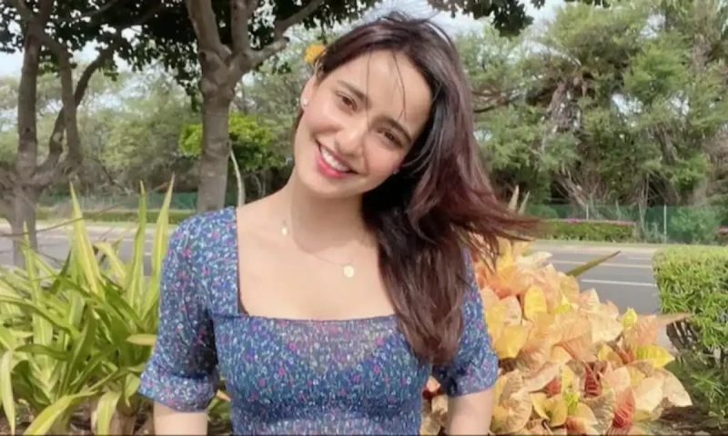 &lsquo;Distasteful&rsquo;: Neha Sharma says photographers can get out of line